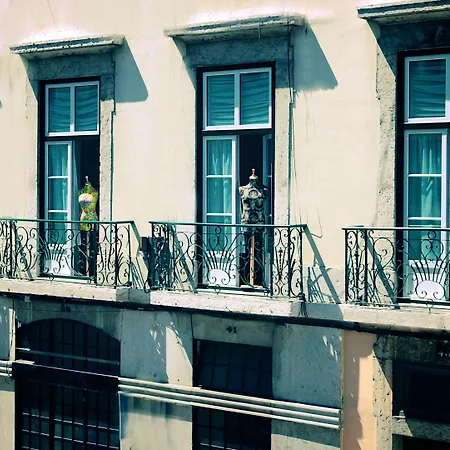 Hall Chiado Lissabon