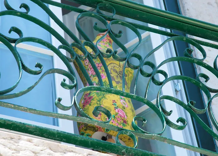 Penzion Hall Chiado 4*