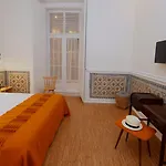 Hall Chiado 4* ליסבון