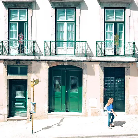 Hall Chiado Гостевой дом